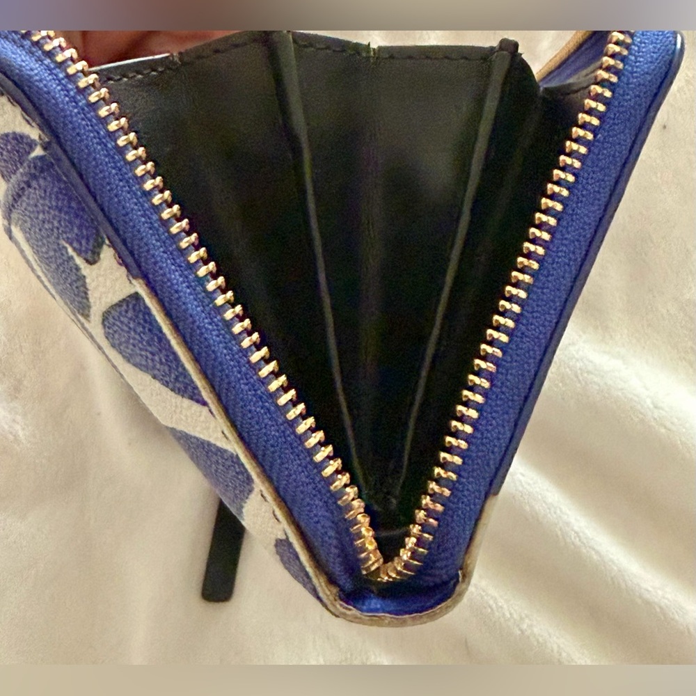Kate Spade New York Hawthorne Lane Lacey Butterfly Wallet - Picture 12 of 12